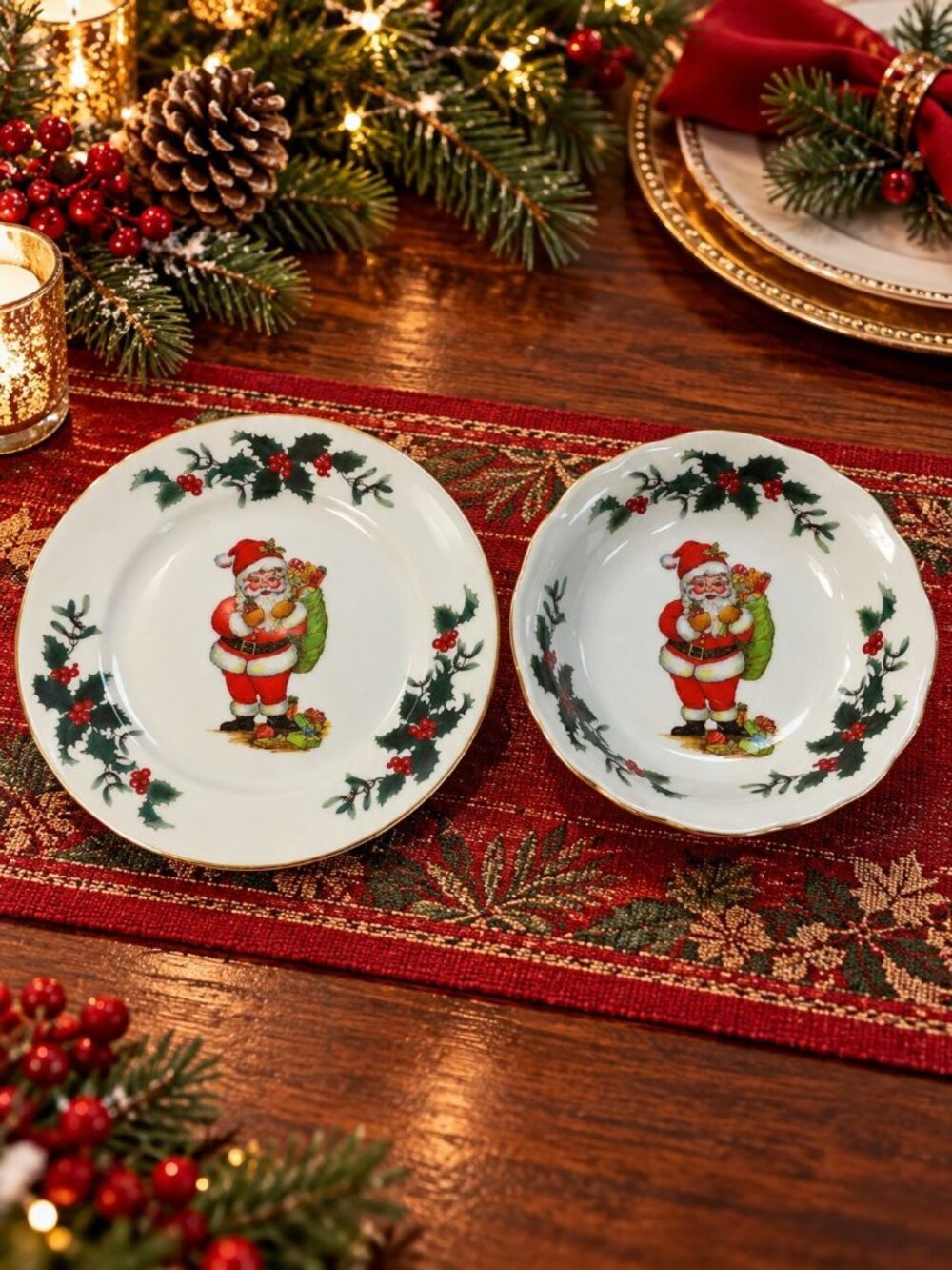 Gloria Fine Porcelain Vintage Santa Claus Christmas Plate Bowl 22 kt Gold Trim